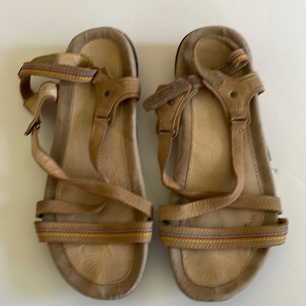 Jambu beige strappy sandals size 7.5